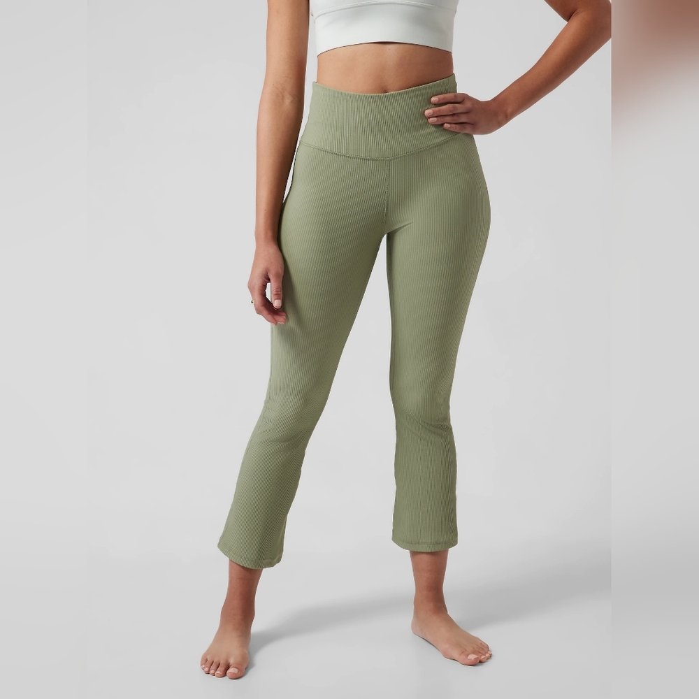Womens Athleta Elation Rib Crop Flare XS